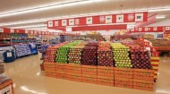 Giant Eagle Inc. Good Cents apples and produce