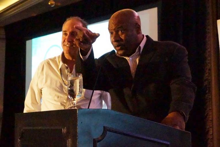 Bo Jackson steps in to relieve Mike Ridenour of Kraft Heinz as auctioneer.