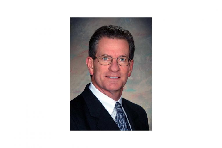 Dennis Hoyt
