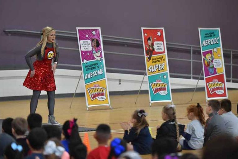 A photo from an H-E-B Buddy League live show