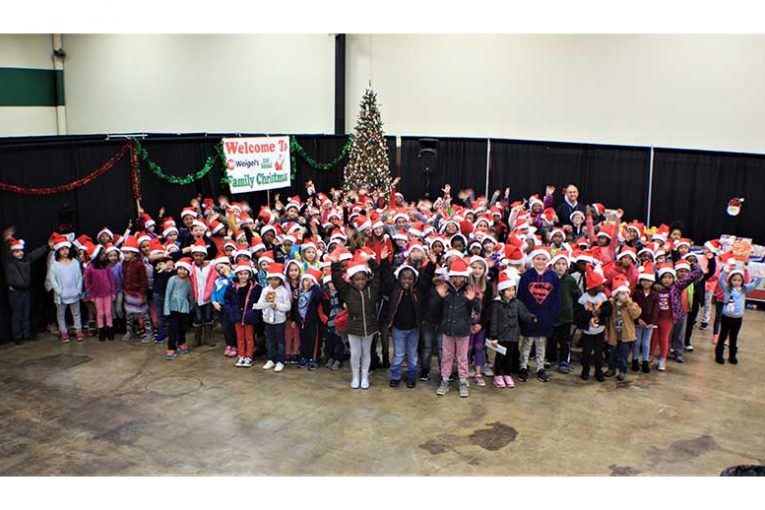 Weigel’s Family Christmas participants