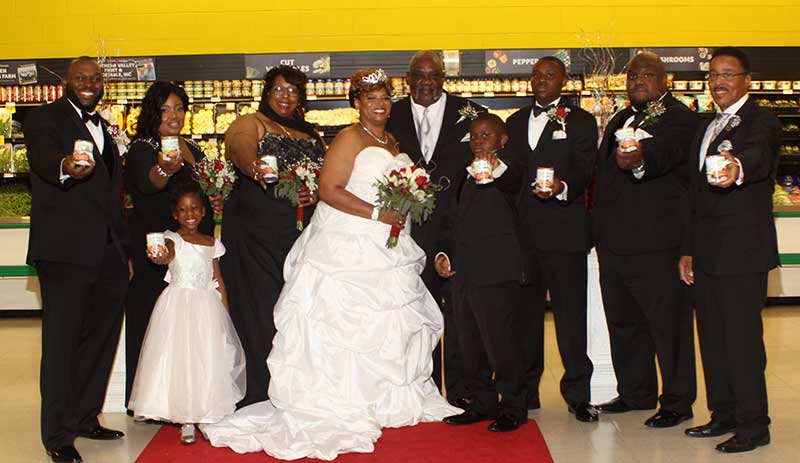 Couple Married At Harveys In Albany Georgia On Thanksgiving Day