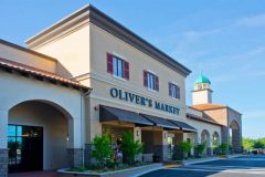 The newest Oliver’s Market is located in Windsor, Sonoma County, California.