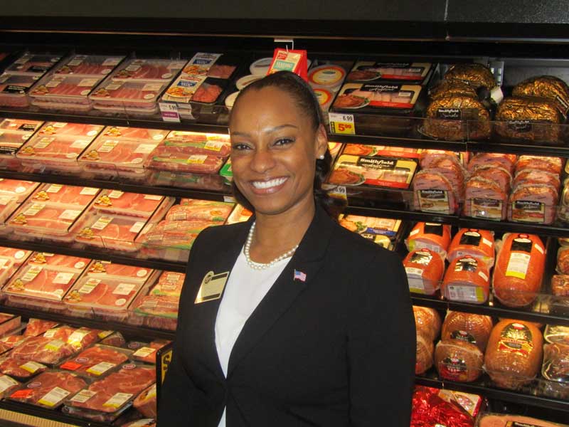 Stater Bros. Store Opening, Norco, California, Nov. 15, 2017 Shelby